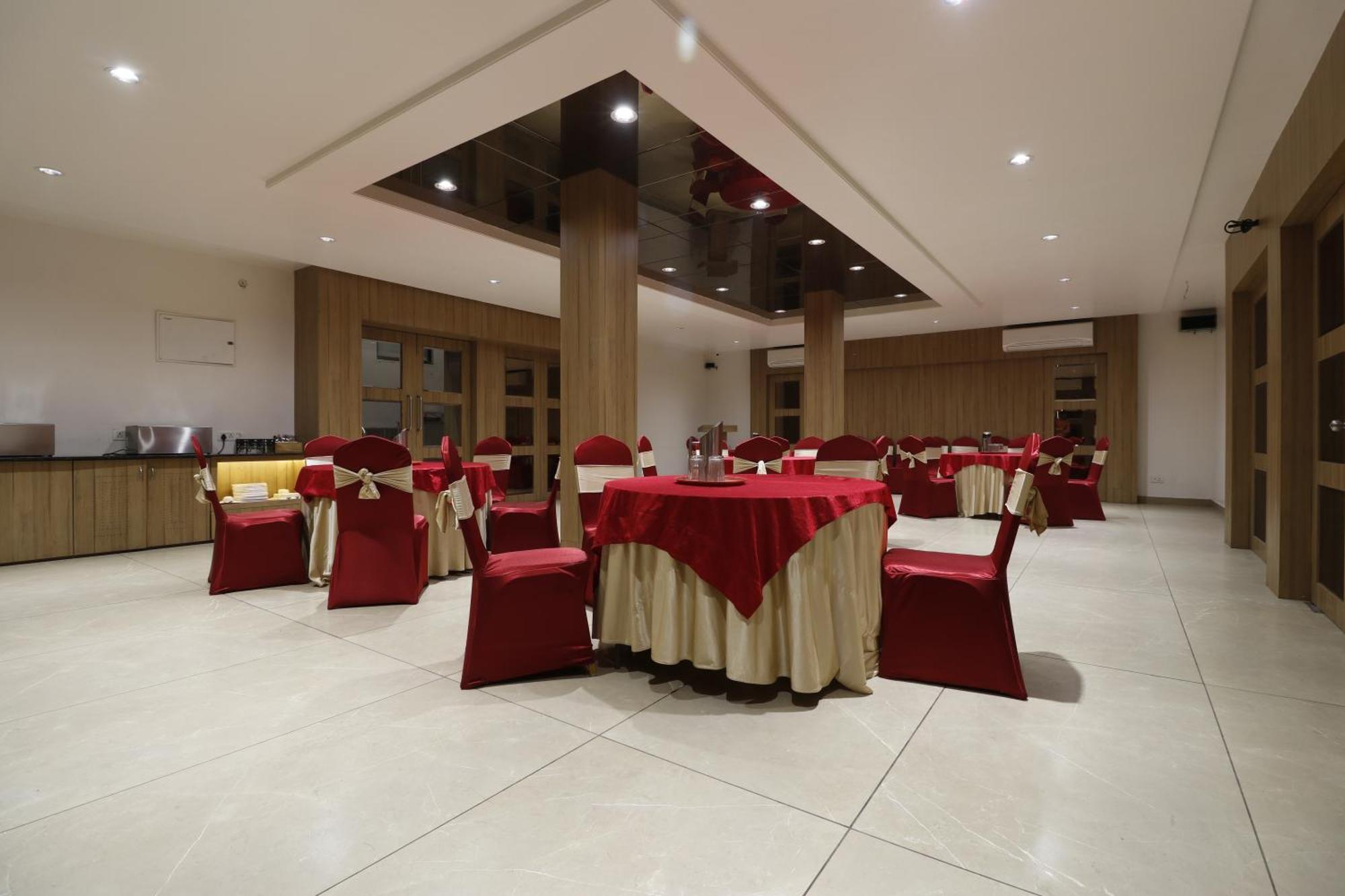 Hotel Yatri Nagpur Dış mekan fotoğraf